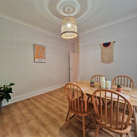 Lovely Seafront Apartment With Garden สวอนซี ภายนอก รูปภาพ