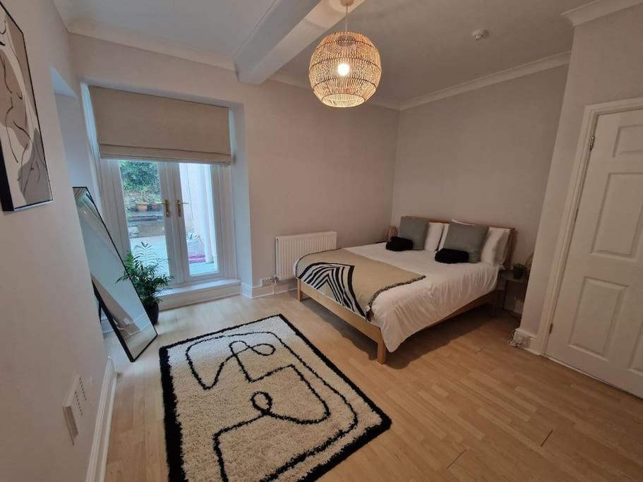 Lovely Seafront Apartment With Garden สวอนซี ภายนอก รูปภาพ